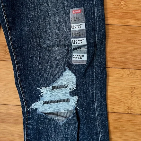 Levi’s High Rise Straight Ankle Jeans - Picture 4 of 6